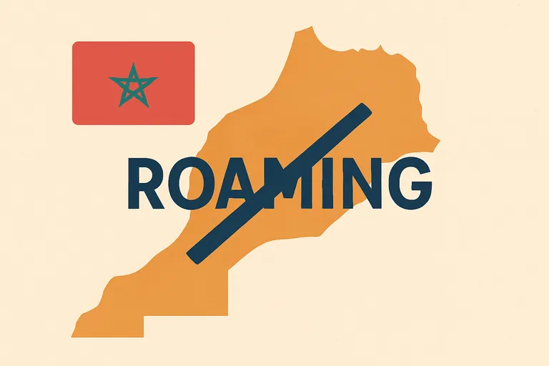 Mapa de Marruecos con la palabra Roaming tachada porque no puedes disfrutar de él como si estuvieras en la UE.